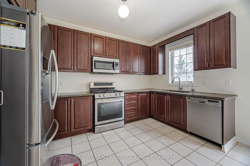 20 Vontress St  Brampton, L6R 3S4 | Image 9