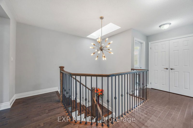 18 Prairie Creek Cres  Brampton, L6Y 6C9 | Image 16