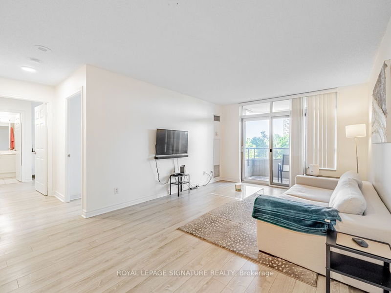  413 - 35 Kingsbridge Garden Circ  Mississauga, L5R 3Z5 | Image 4