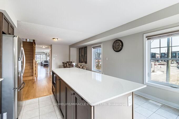 43 Finegan Circ  Brampton, L7A 4Z7 | Image 22