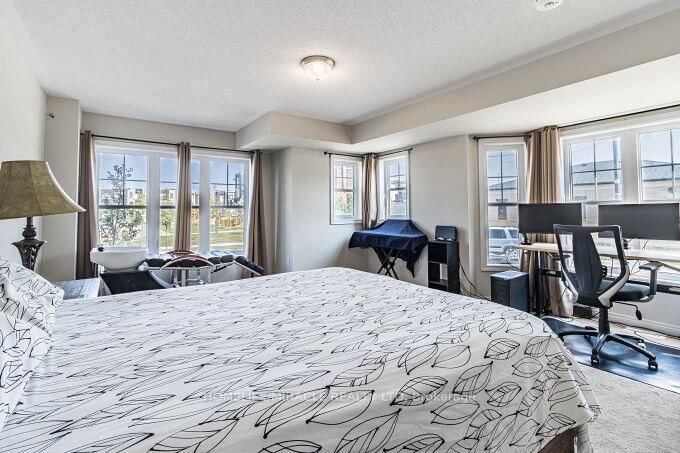 43 Finegan Circ  Brampton, L7A 4Z7 | Image 25