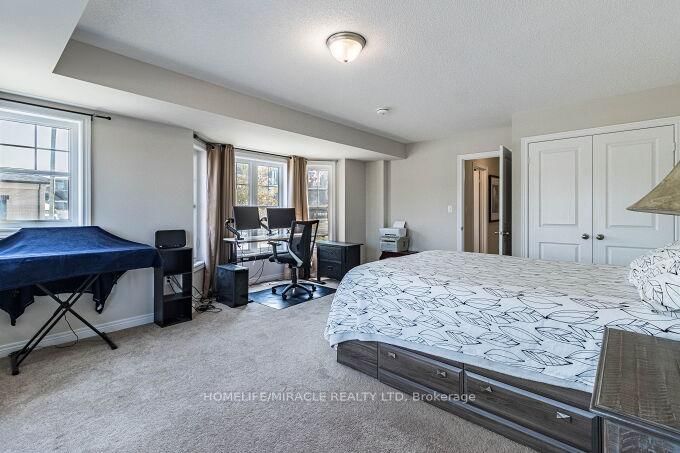 43 Finegan Circ  Brampton, L7A 4Z7 | Image 28