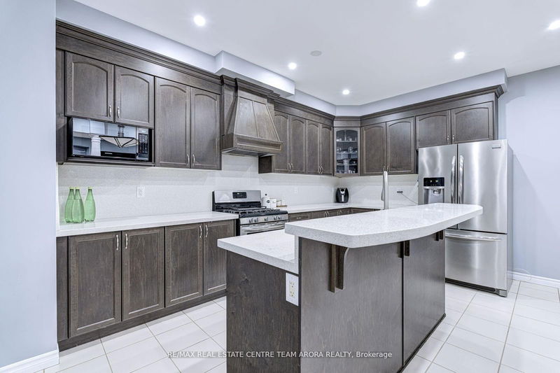 27 Monkton Circ  Brampton, L6Y 0X7 | Image 10