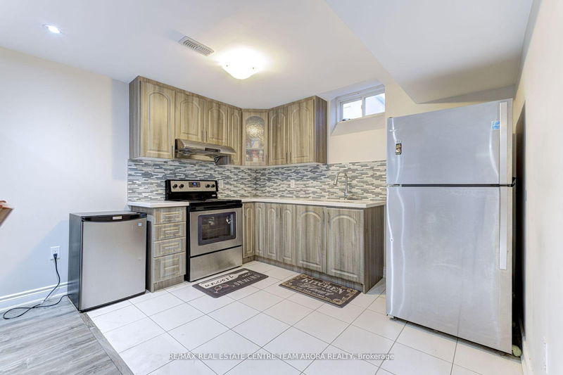 27 Monkton Circ  Brampton, L6Y 0X7 | Image 35