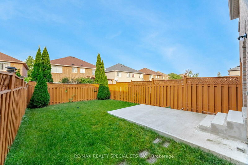 27 Coachwhip Rd  Brampton, L6R 1X9 | Image 33