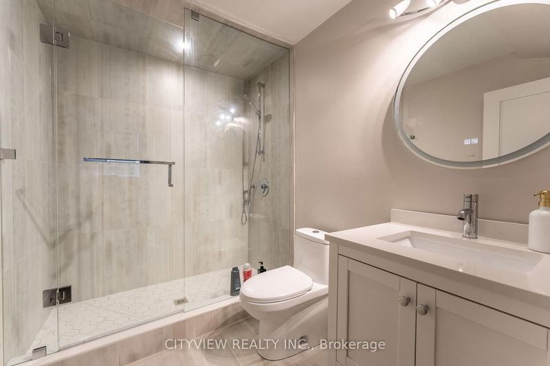 1345 Sheldon Ave  Oakville, L6L 2P9 | Image 37