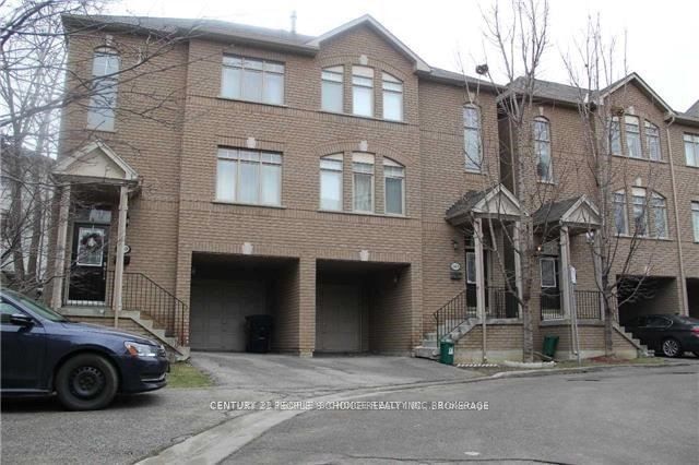 561 Oxford St, Toronto, Ontario (MLS W9350088)