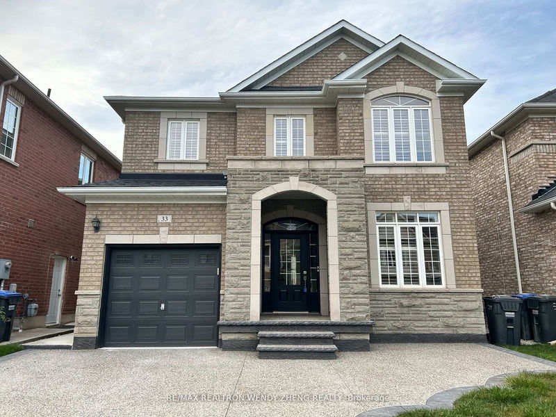 home for lease on Upper-33 Begonia Crescent