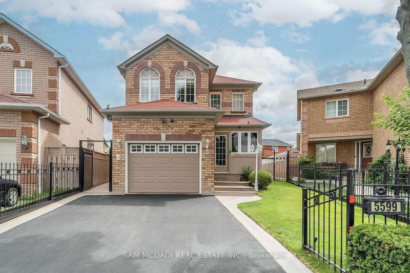 5599 Brenchley Ave  Mississauga, L5V 2H3 | Image 2