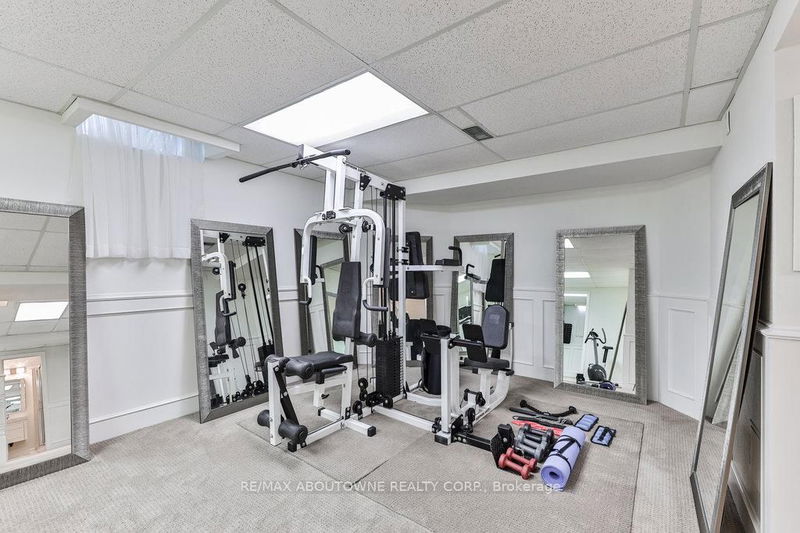 184 Warner Dr  Oakville, L6L 6E7 | Image 35