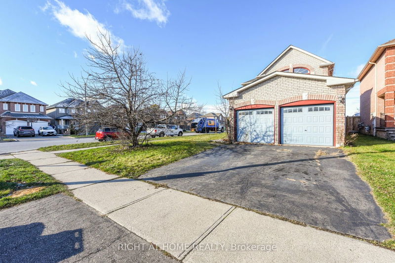 home for lease on 7422 Sandhurst Drive