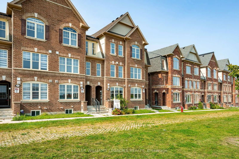 19 Sudeley Lane  Brampton, L7A 4Z7 | Image 3