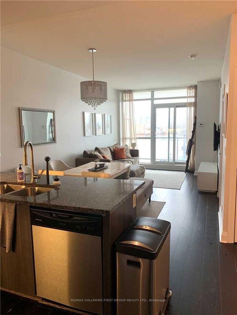 home for lease on 312-1185 The Queensway Avenue