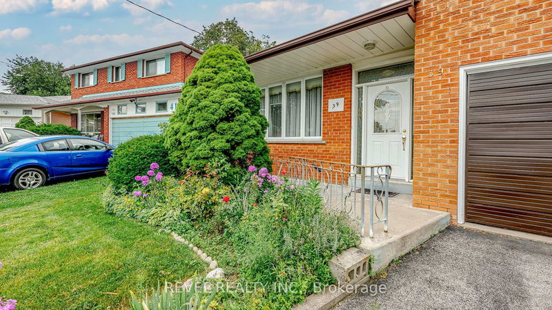 39 Hackmore Ave  Toronto, M9W 3W2 | Image 5