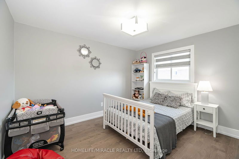 2 Ebby Ave  Brampton, L6Z 3M3 | Image 25