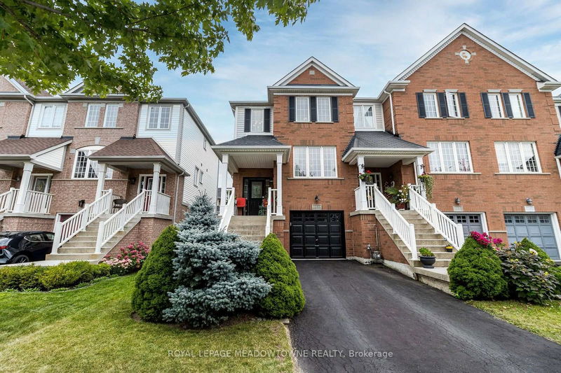 1255 Lamont Cres  Milton, L9T 6W4 | Image 1