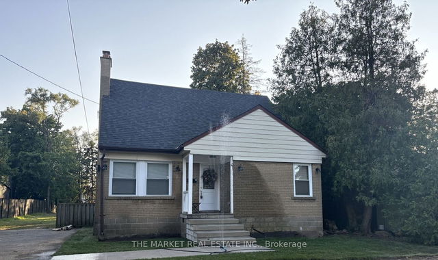 Upper - 1446 Haig Boulevard