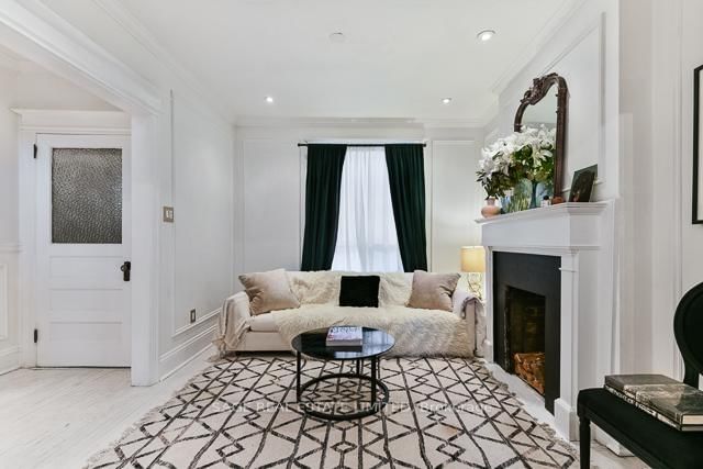 home for lease on 568 Gladstone Avenue