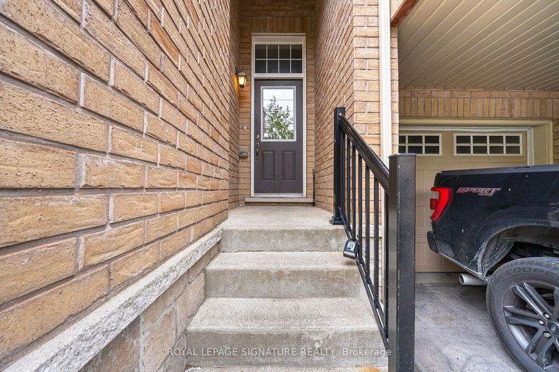 50 Magdalene Cres  Brampton, L6Z 0G8 | Image 4