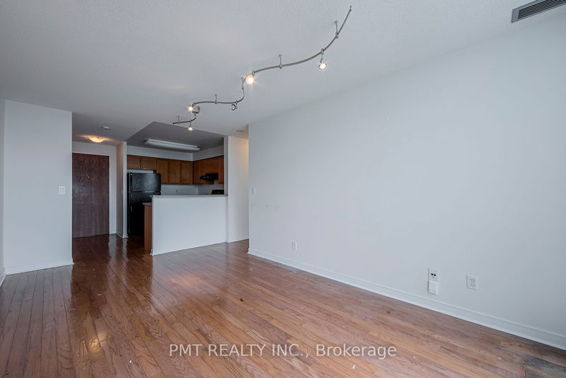  PH 2 - 2545 Erin Centre Blvd  Mississauga, L5M 6Z9 | Image 11