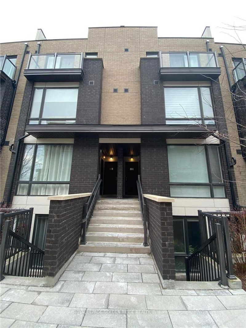 home for lease on 59-28 Fieldway Road