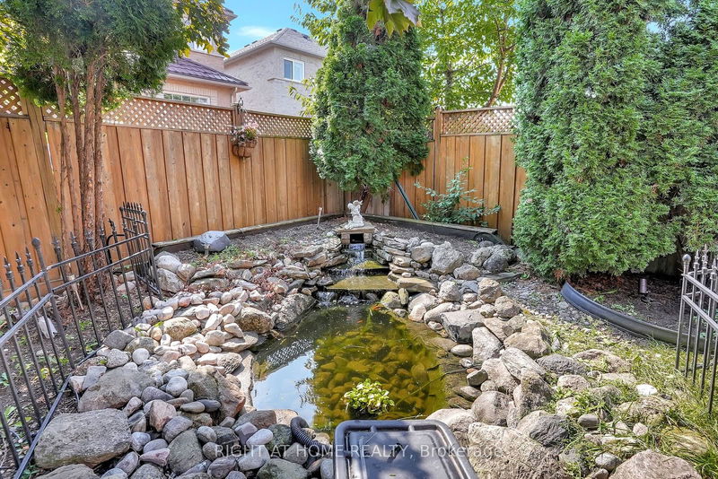 3748 Pearlstone Dr  Mississauga, L5M 7H1 | Image 34