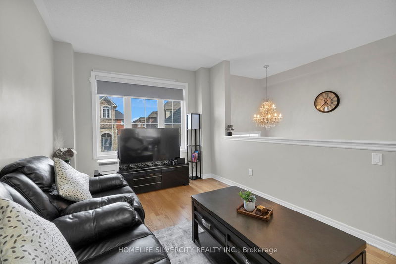 60 Rockman Cres  Brampton, L7A 4A7 | Image 10