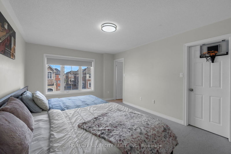 60 Rockman Cres  Brampton, L7A 4A7 | Image 24