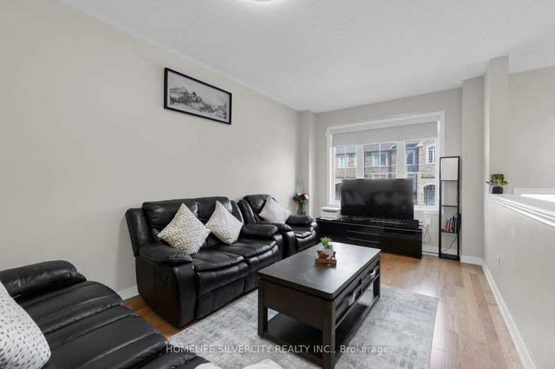 60 Rockman Cres  Brampton, L7A 4A7 | Image 9