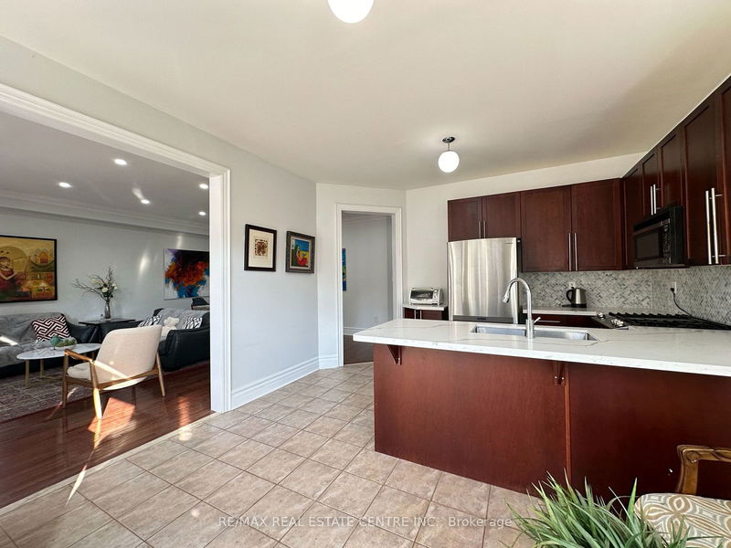 5 Streamline Dr  Brampton, L6V 4S6 | Image 11