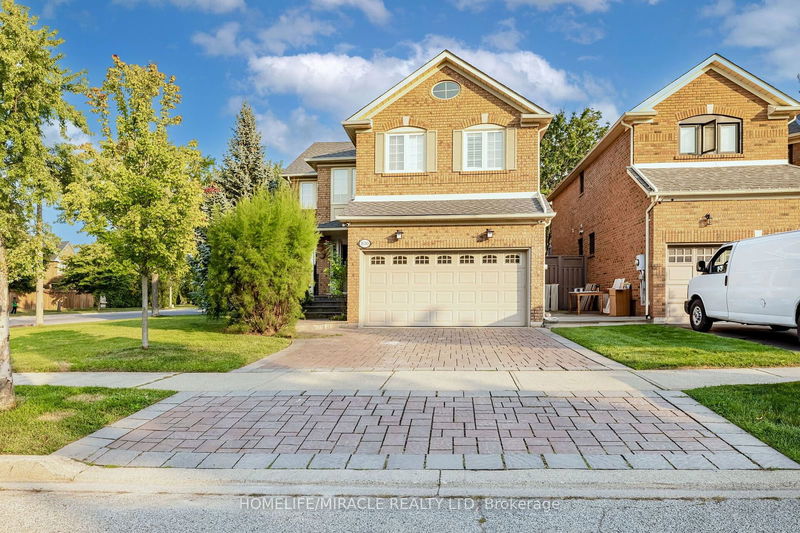 1030 Old Oak Dr  Oakville, L6M 3K5 | Image 1