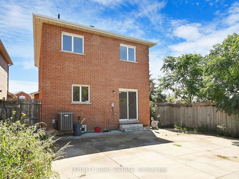 999 Southfork Dr  Mississauga, L5V 2K6 | Image 38