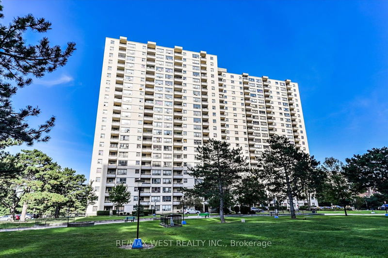 home for sale on 711-370 Dixon Road E