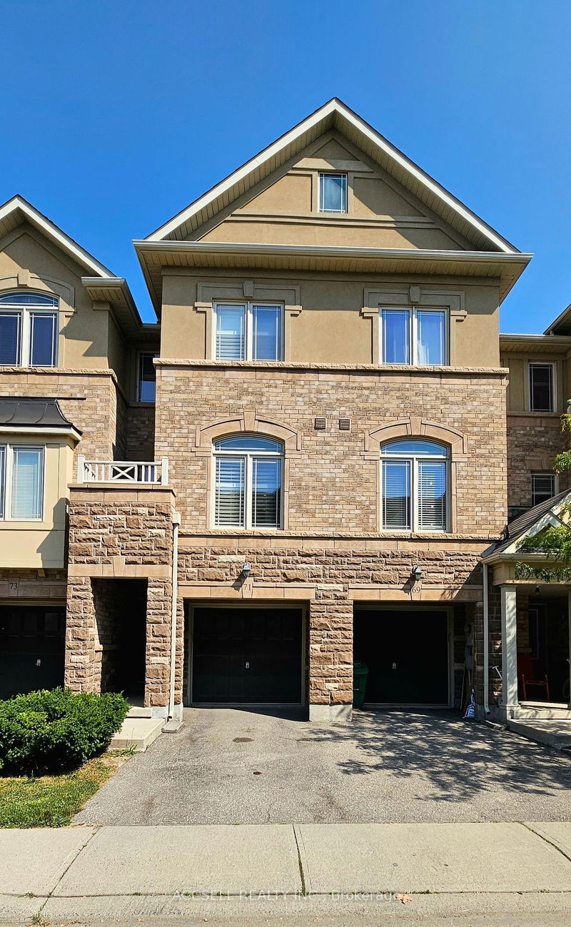 home for lease on 71-6625 Falconer Drive