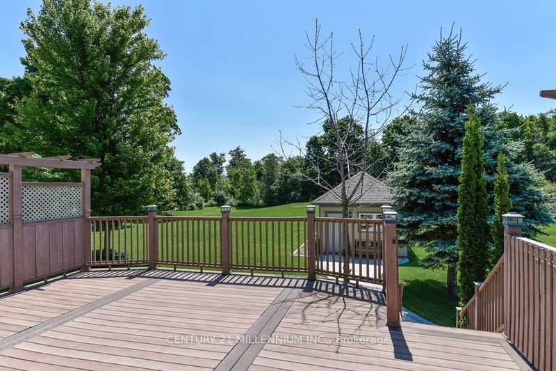 3 Castlewood Crt  Caledon, L7K 0C1 | Image 19