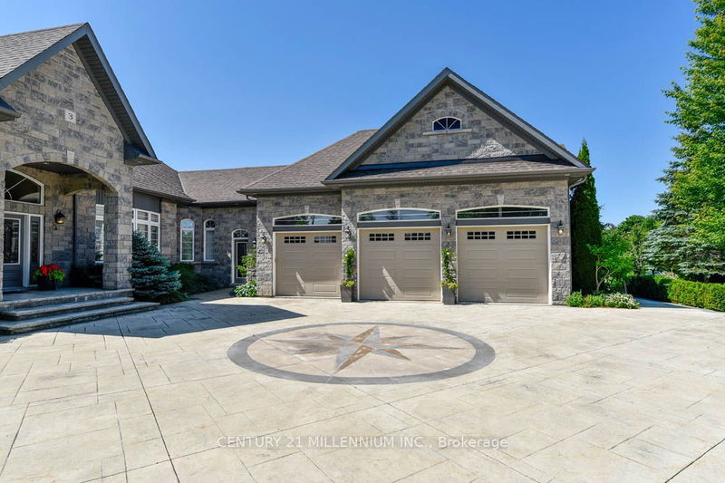 3 Castlewood Crt  Caledon, L7K 0C1 | Image 5