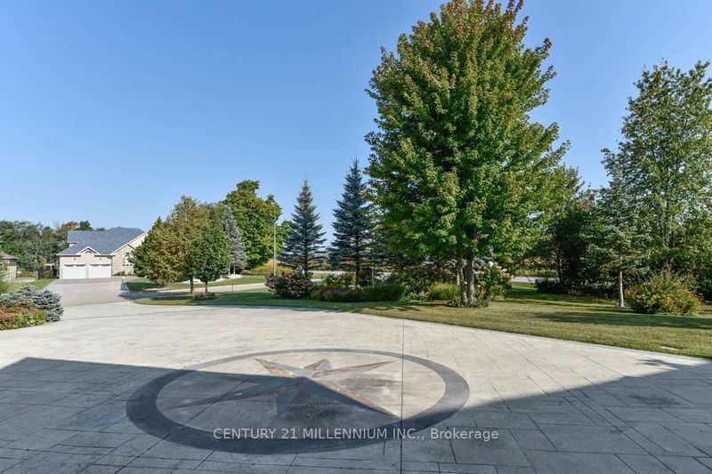 3 Castlewood Crt  Caledon, L7K 0C1 | Image 6