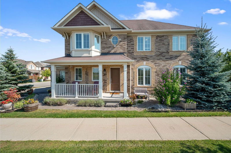 1002 Solomon Crt  Milton, L9T 8G9 | Image 2