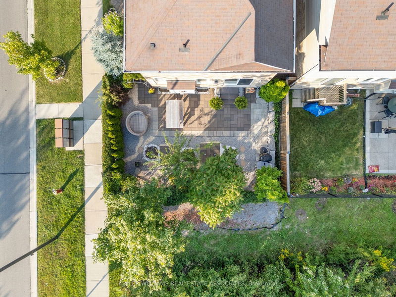 1002 Solomon Crt  Milton, L9T 8G9 | Image 39