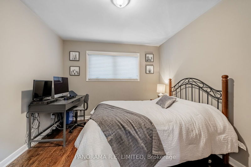 11 Park Manor Dr  Toronto, M9B 5C1 | Image 23