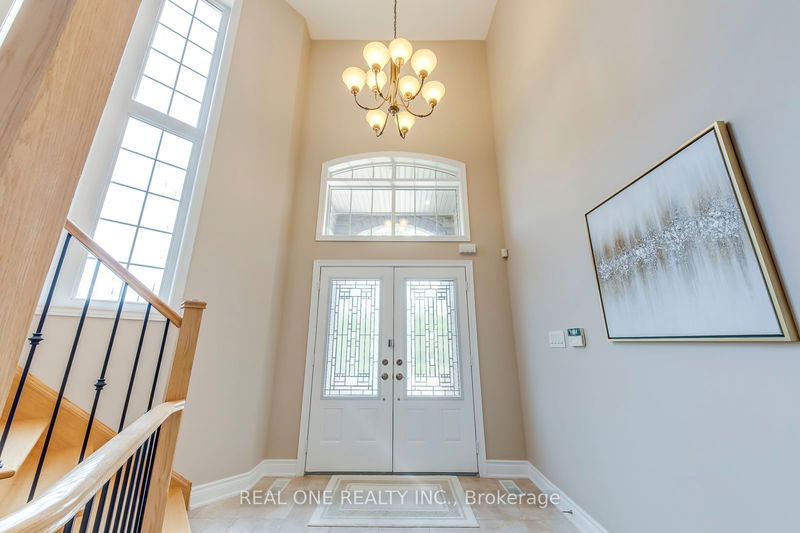 2395 Thruxton Dr  Oakville, L6H 0B3 | Image 3