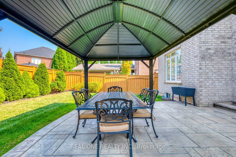 2395 Thruxton Dr  Oakville, L6H 0B3 | Image 39