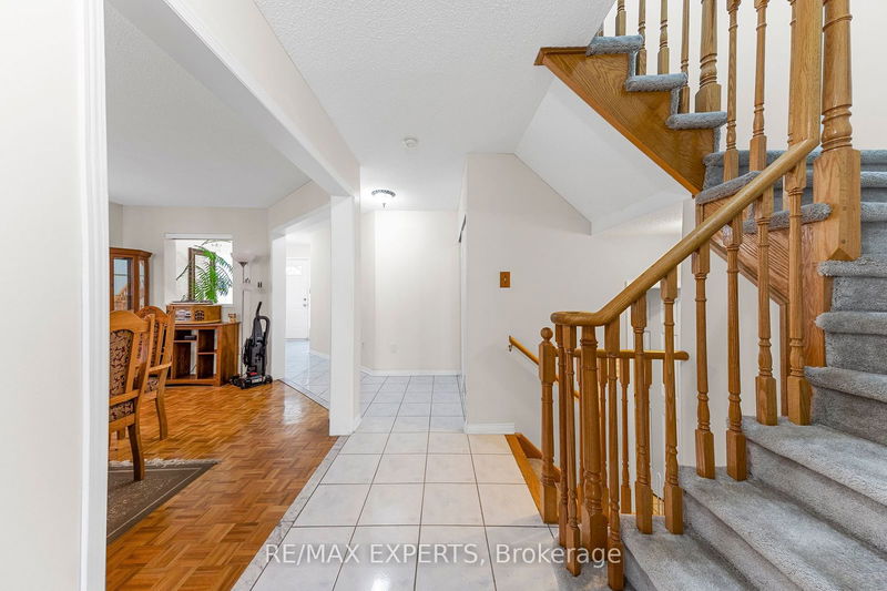 4 Split Rail Rd E Brampton, L6X 4S1 | Image 12