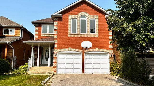 home for sale on 94 Ravenscliffe Court
