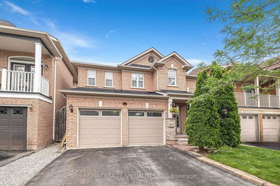 3 Mistycreek Cres  Brampton, L7A 2N4 | Image 1