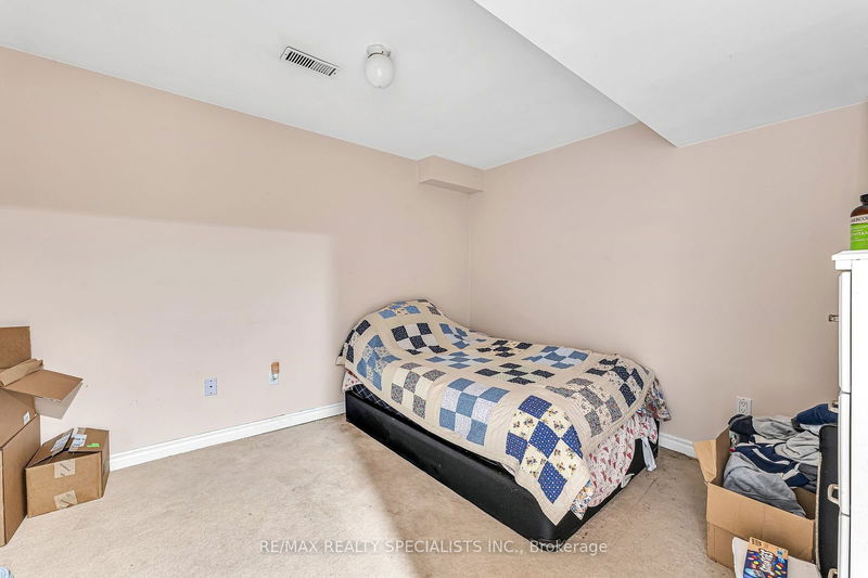 3 Mistycreek Cres  Brampton, L7A 2N4 | Image 33