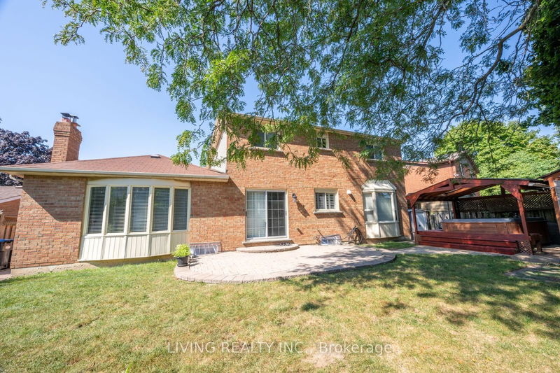 2573 Oshkin Crt  Mississauga, L5N 3Z3 | Image 38