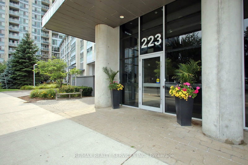  2807 - 223 Webb Dr  Mississauga, L5B 0E8 | Image 2