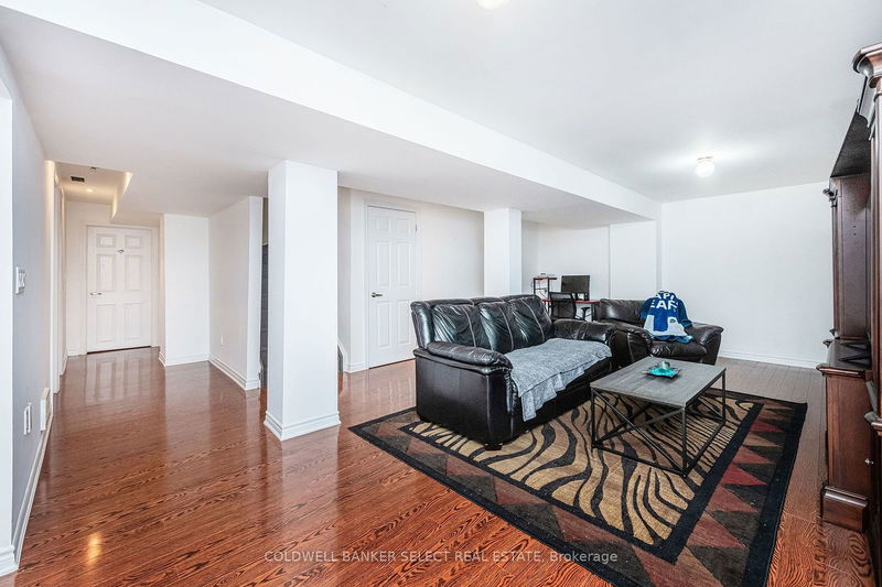 17 Roxton Cres  Brampton, L7A 2A9 | Image 20