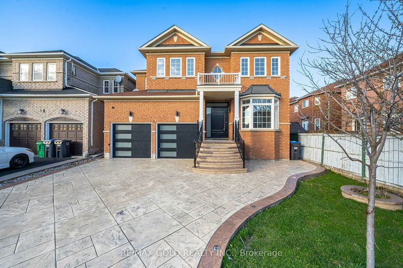 4 Nomad Cres  Brampton, L6Y 5N5 | Image 32